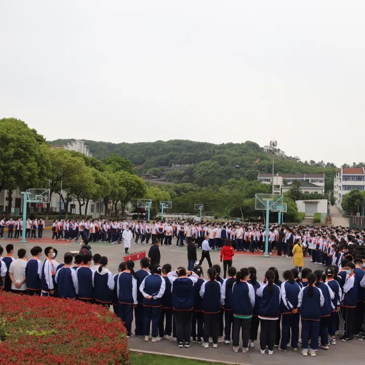 防灾减灾实战演练横山桥高级中学开展宿舍楼应急疏散逃生演练