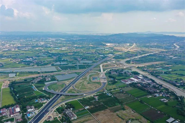 剛剛正式通車常州人可以開車穿行太湖隧道啦國內最長的水下隧道